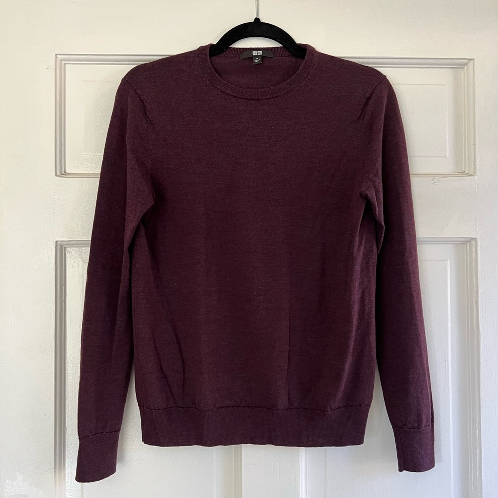 Uniqlo size medium sweater